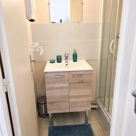 Lumineux Proche Abbaye & Centre De Apartamento